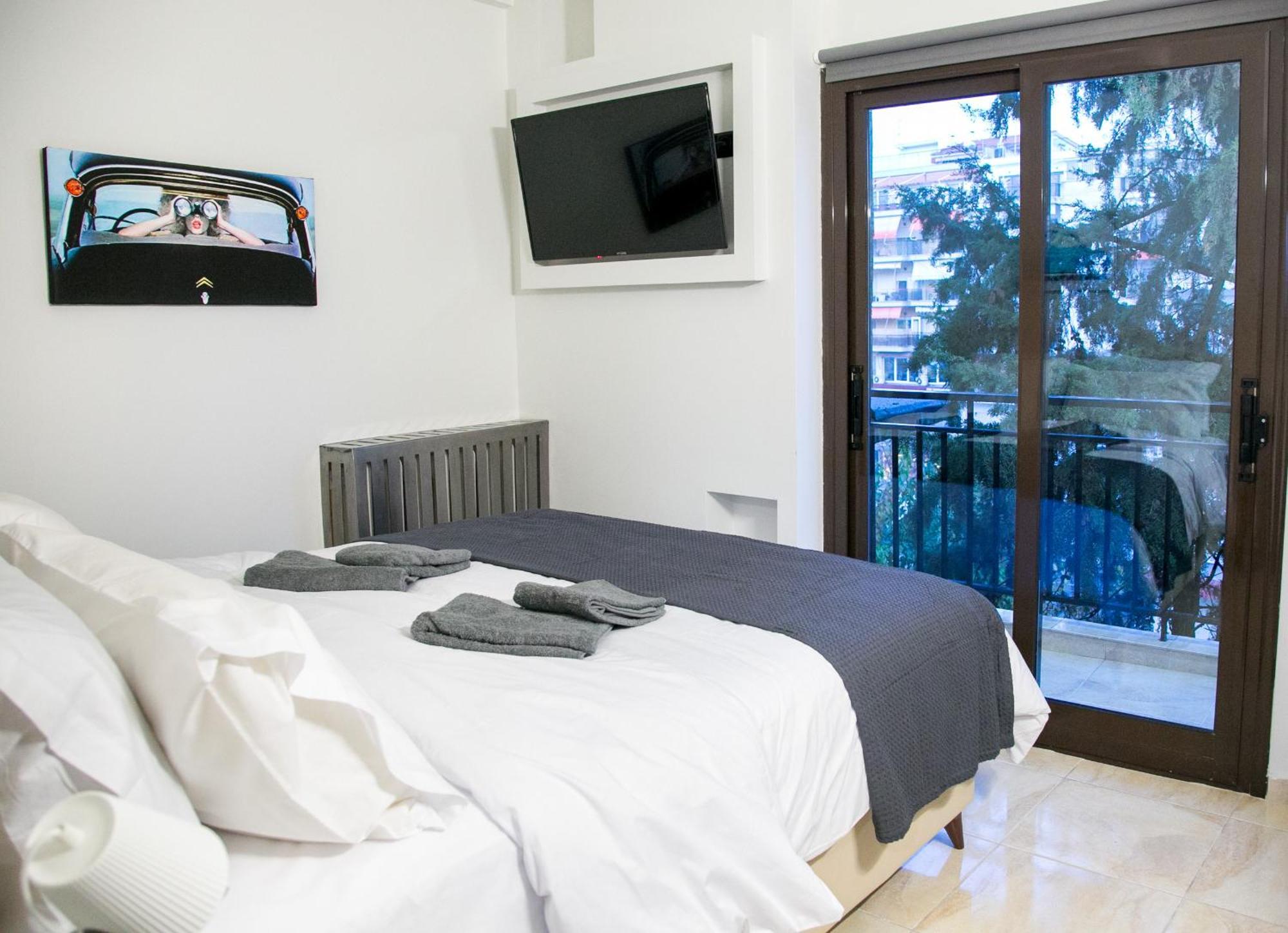 Mikel Angelo Hall Serres Exterior photo